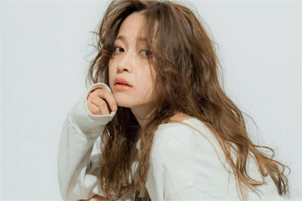 煙草棕色是什么顏色 煙草棕色頭發(fā)怎么染 煙草棕色是什么顏色 煙草棕色頭發(fā)怎么染