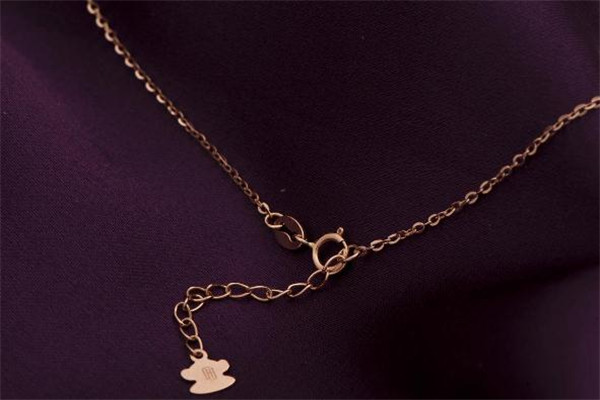 潮宏基彩金項鏈多少錢 潮宏基彩金項鏈怎么樣 潮宏基彩金項鏈多少錢 潮宏基彩金項鏈怎么樣