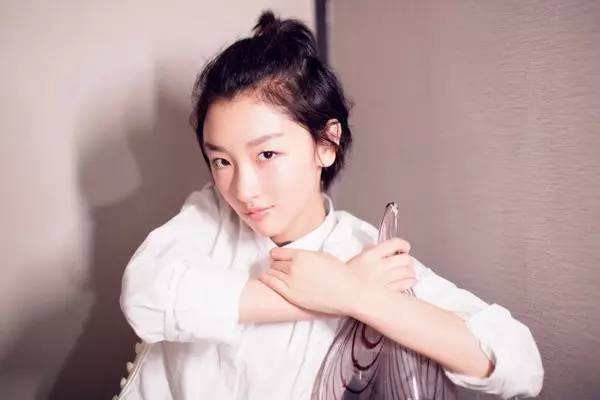 半丸子頭的扎法 半丸子頭類(lèi)型 半丸子頭的扎法 半丸子頭類(lèi)型