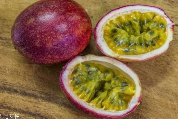 吃雞蛋果有什么注意嗎 什么人群不能吃雞蛋果呢 吃雞蛋果有什么注意嗎 什么人群不能吃雞蛋果呢