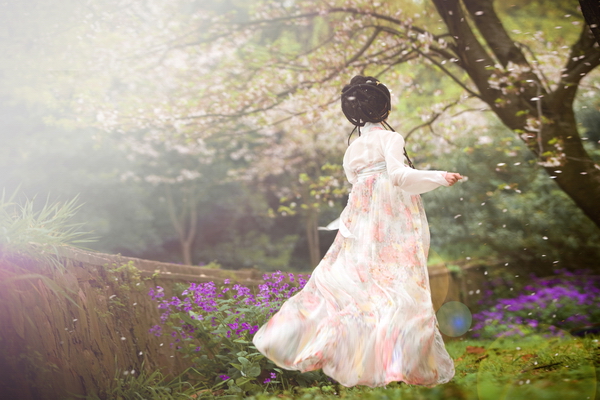 卑微的愛(ài)一個(gè)人是什么感覺(jué) 卑微的愛(ài)情最后是什么結(jié)果 卑微的愛(ài)一個(gè)人是什么感覺(jué) 卑微的愛(ài)情最后是什么結(jié)果