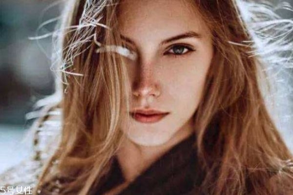 外眼線和內(nèi)眼線哪個好看 內(nèi)眼線外眼線都要化嗎 外眼線和內(nèi)眼線哪個好看 內(nèi)眼線外眼線都要化嗎