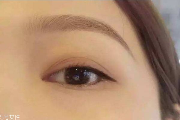 眼線膠筆怎么畫 畫眼線務必注意這幾點 眼線膠筆怎么畫 畫眼線務必注意這幾點