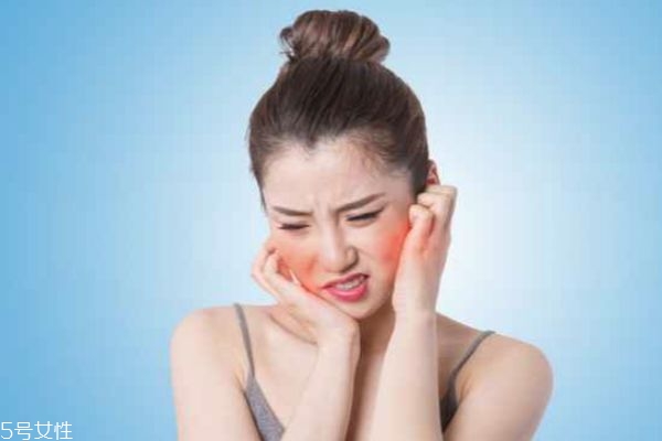 用牙膏洗臉過(guò)敏了怎么辦 牙膏洗臉的正確方法 用牙膏洗臉過(guò)敏了怎么辦 牙膏洗臉的正確方法