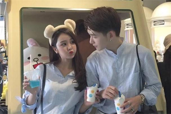 女生說她長痘痘了怎么回復 女生說長痘痘什么意思 女生說她長痘痘了怎么回復 女生說長痘痘什么意思