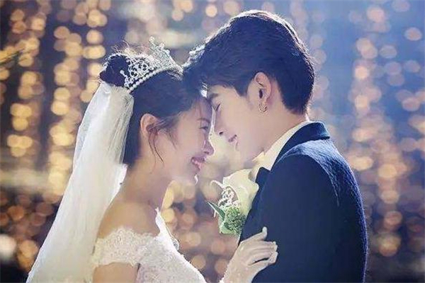 女生說她長痘痘了怎么回復 女生說長痘痘什么意思 女生說她長痘痘了怎么回復 女生說長痘痘什么意思