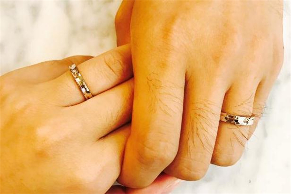 謝瑞麟和周生生哪個好 謝瑞麟和周生生品牌對比 謝瑞麟和周生生哪個好 謝瑞麟和周生生品牌對比