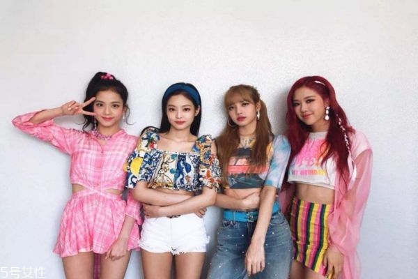 長(zhǎng)發(fā)適合染什么顏色 2019年流行發(fā)型及顏色 長(zhǎng)發(fā)適合染什么顏色 2019年流行發(fā)型及顏色