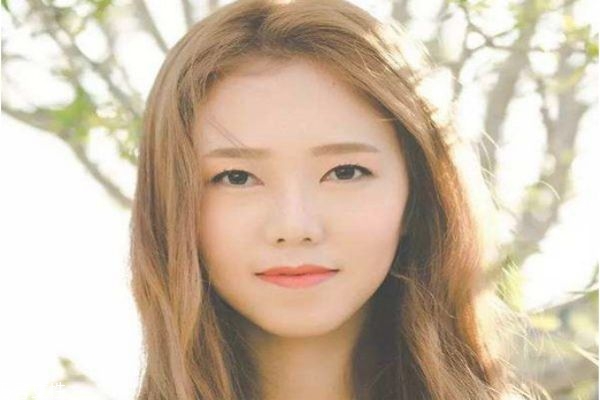 染發(fā)哪種顏色顯皮膚白皙 亞麻色系列的頭發(fā)顏色 染發(fā)哪種顏色顯皮膚白皙 亞麻色系列的頭發(fā)顏色