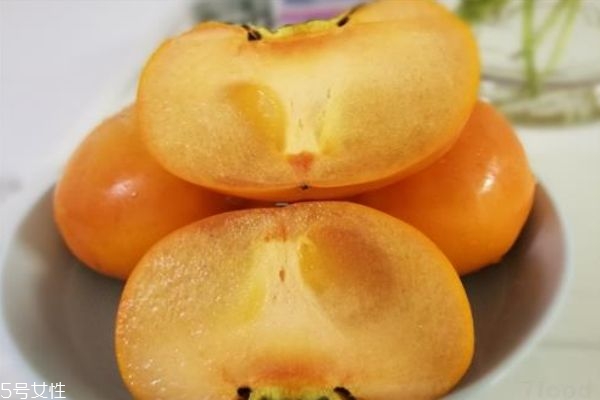 柿子為什么會有澀味 澀柿子為什么要少吃 柿子為什么會有澀味 澀柿子為什么要少吃