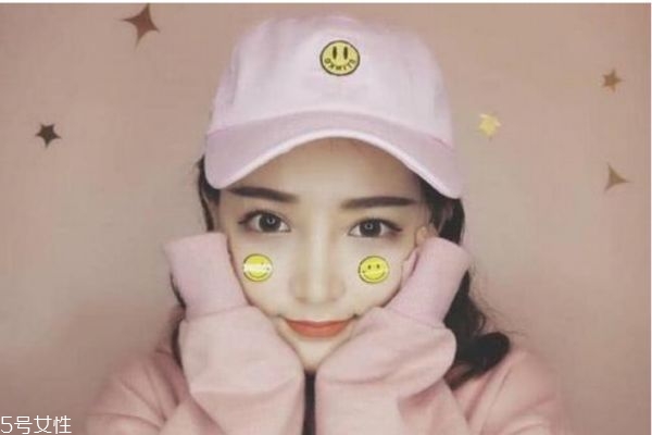 戀愛中女生應(yīng)不應(yīng)該愛撒嬌呢 撒嬌是一件壞事嗎 戀愛中女生應(yīng)不應(yīng)該愛撒嬌呢 撒嬌是一件壞事嗎