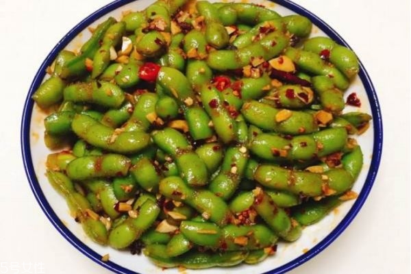 毛豆宜和什么一起吃好 毛豆的食用禁忌 毛豆宜和什么一起吃好 毛豆的食用禁忌