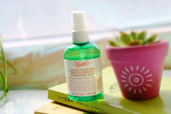 補水保濕噴霧到底有用嗎 補水噴霧可以取代化妝水嗎 補水保濕噴霧到底有用嗎 補水噴霧可以取代化妝水嗎