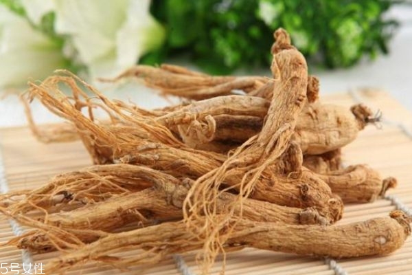 人參有什么作用呢 人參有什么營養(yǎng)價值呢 人參有什么作用呢 人參有什么營養(yǎng)價值呢