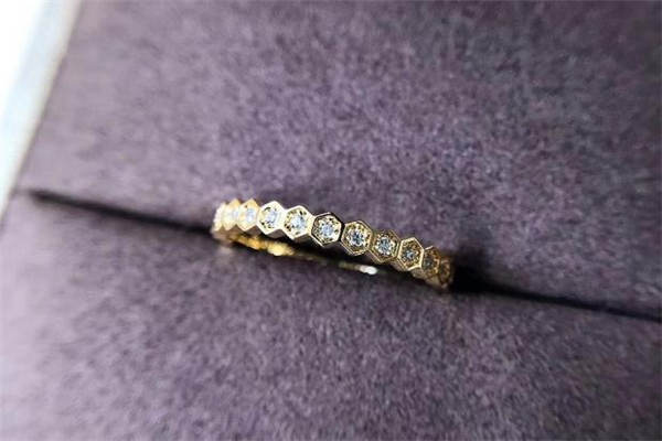 尚美巴黎蜂巢戒指價(jià)格 尚美巴黎蜂巢戒指寓意 尚美巴黎蜂巢戒指價(jià)格 尚美巴黎蜂巢戒指寓意