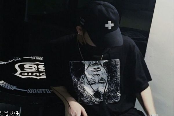 日本女性減壓服務(wù) 帥哥貼身服務(wù)擦眼淚 日本女性減壓服務(wù) 帥哥貼身服務(wù)擦眼淚