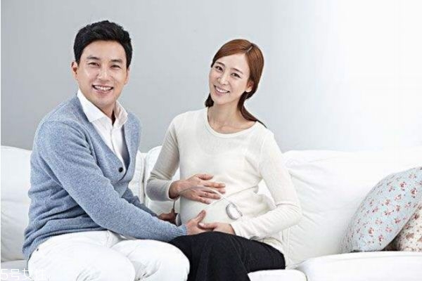 懷孕胃比肚子大怎么回事 為什么懷孕后胃越來越大 懷孕胃比肚子大怎么回事 為什么懷孕后胃越來越大