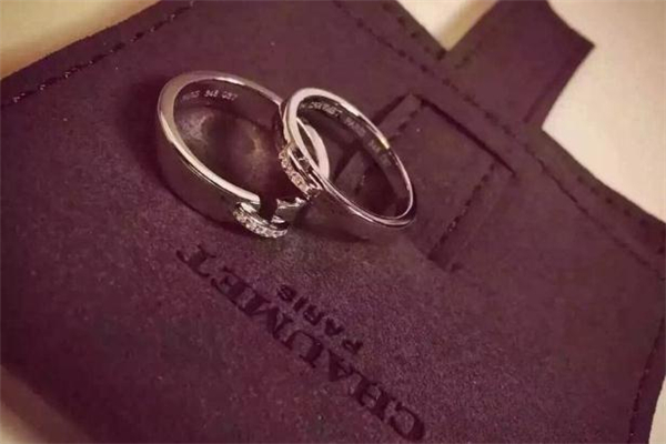 尚美巴黎liens對(duì)戒價(jià)格 尚美巴黎liens戒指寓意 尚美巴黎liens對(duì)戒價(jià)格 尚美巴黎liens戒指寓意