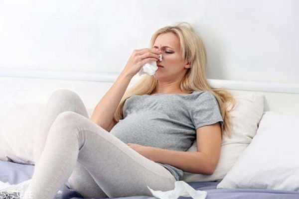 孕婦貧血應(yīng)該怎么辦呢 造成孕婦貧血的原因是什么呢 孕婦貧血應(yīng)該怎么辦呢 造成孕婦貧血的原因是什么呢