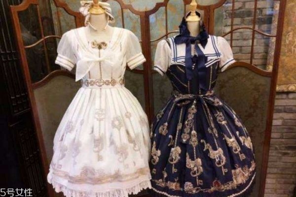 洛麗塔怎么穿搭 洛麗塔有哪些流行穿法 洛麗塔怎么穿搭 洛麗塔有哪些流行穿法