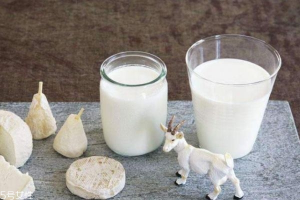 羊奶有什么營養(yǎng)價(jià)值呢 喝羊奶有什么好處呢 羊奶有什么營養(yǎng)價(jià)值呢 喝羊奶有什么好處呢