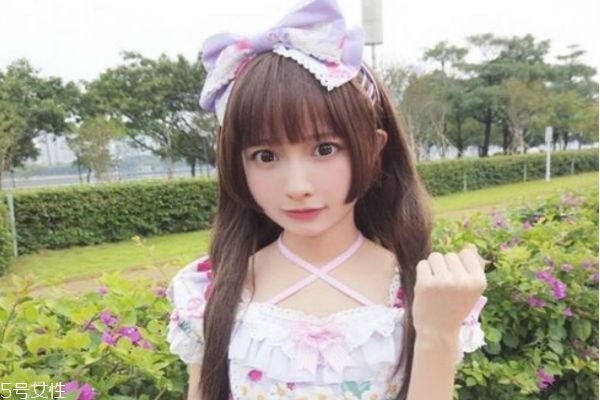 哪些發(fā)型適合洛麗塔 洛麗塔適合什么發(fā)型 哪些發(fā)型適合洛麗塔 洛麗塔適合什么發(fā)型