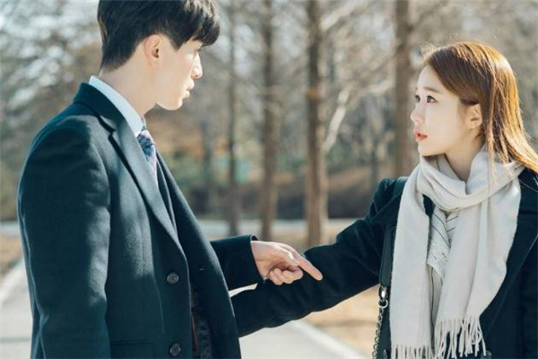 情侶吵架如何打破沉默 情侶之間沉默代表什么 情侶吵架如何打破沉默 情侶之間沉默代表什么