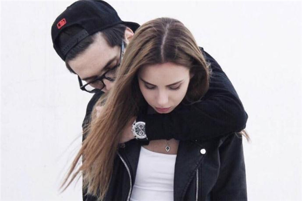 女朋友很忙怎么安慰她 女朋友很忙怎么關心她 女朋友很忙怎么安慰她 女朋友很忙怎么關心她