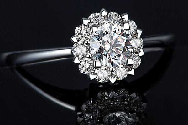 k金鉆戒好還是鉑金鉆戒好 結婚鉆戒怎么挑 k金鉆戒好還是鉑金鉆戒好 結婚鉆戒怎么挑