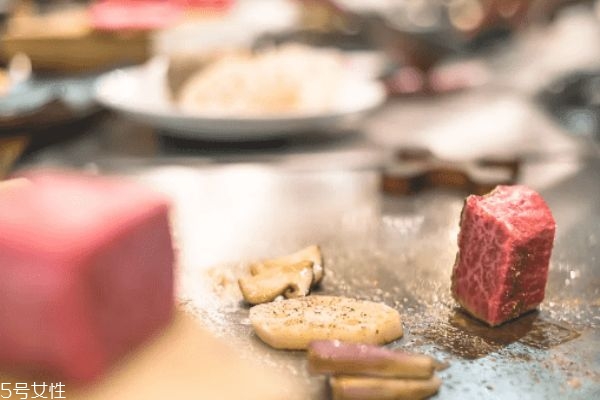 神戶牛肉在日本哪里吃 神戶牛肉價(jià)格 神戶牛肉在日本哪里吃 神戶牛肉價(jià)格