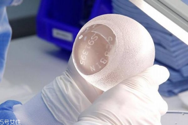 隆胸是什么原理呢 隆胸有什么壞處嗎 隆胸是什么原理呢 隆胸有什么壞處嗎