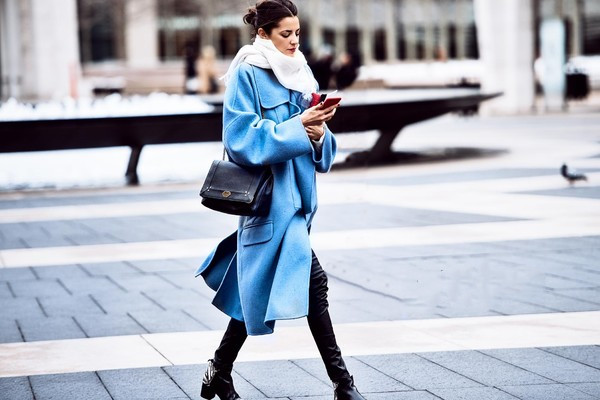 圍巾有哪些款式 什么顏色的圍巾好看 圍巾有哪些款式 什么顏色的圍巾好看