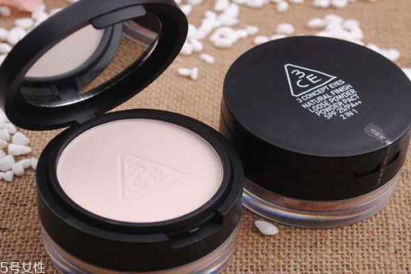 定妝粉可以直接用嗎 定妝粉可以補(bǔ)妝嗎 定妝粉可以直接用嗎 定妝粉可以補(bǔ)妝嗎