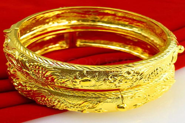 鍍金手鐲價格受什么影響 鍍金手鐲多少錢為宜 鍍金手鐲價格受什么影響 鍍金手鐲多少錢為宜