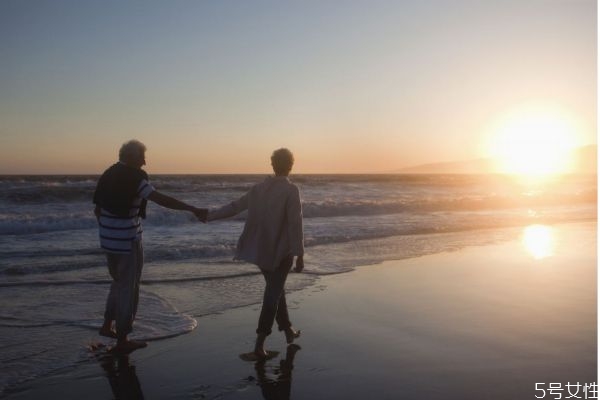 如何真誠的贊美夸獎女生 贊美女人的話怎么說才真誠 如何真誠的贊美夸獎女生 贊美女人的話怎么說才真誠