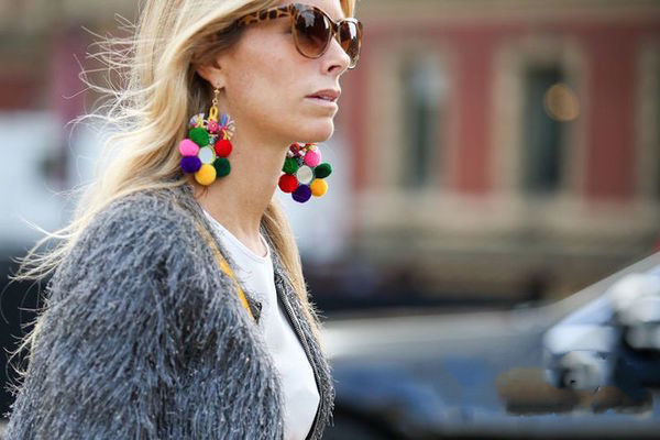 耳釘什么材質(zhì)好 雙面耳釘多少錢 耳釘什么材質(zhì)好 雙面耳釘多少錢