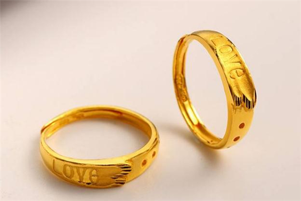 婚戒可以買黃金的嗎 婚戒買黃金的好嗎 婚戒可以買黃金的嗎 婚戒買黃金的好嗎