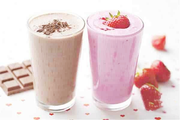 喝奶昔減肥對身體有傷害嗎 怎樣喝奶昔比較健康 喝奶昔減肥對身體有傷害嗎 怎樣喝奶昔比較健康