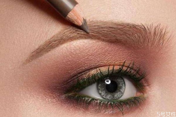 初學(xué)者如何畫(huà)眉毛 自己學(xué)畫(huà)眉毛基本步驟 初學(xué)者如何畫(huà)眉毛 自己學(xué)畫(huà)眉毛基本步驟