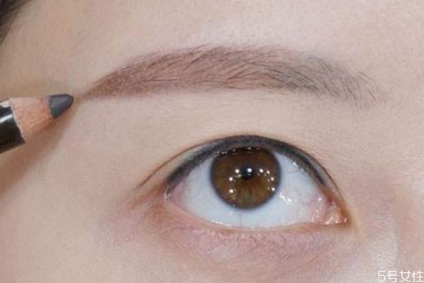 淡妝眉毛怎么畫(huà)好看 畫(huà)眉需要注意的事項(xiàng) 淡妝眉毛怎么畫(huà)好看 畫(huà)眉需要注意的事項(xiàng)