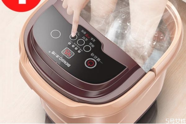 冬天泡腳選擇木桶還是電動的好 冬天泡腳最佳時間和溫度 冬天泡腳選擇木桶還是電動的好 冬天泡腳最佳時間和溫度