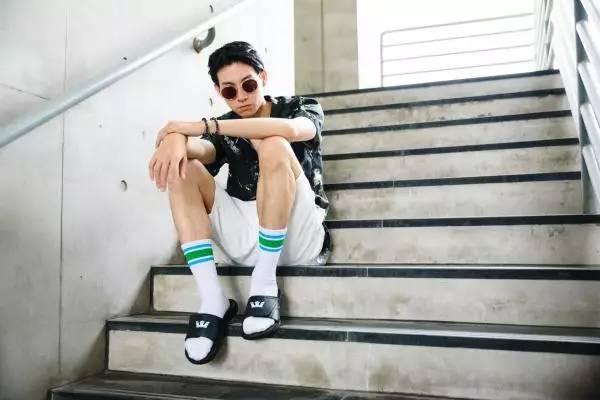 拖鞋磨腳怎么辦 拖鞋磨腳有哪些解決方法 拖鞋磨腳怎么辦 拖鞋磨腳有哪些解決方法