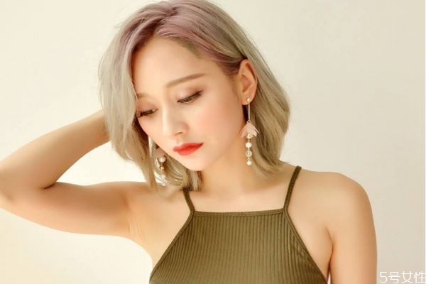 女朋友說自己胖怎么回答 女朋友說她胖了神回答 女朋友說自己胖怎么回答 女朋友說她胖了神回答