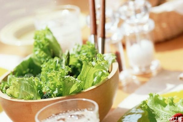 什么是牛皮癬呢 牛皮癬有什么危害呢 什么是牛皮癬呢 牛皮癬有什么危害呢