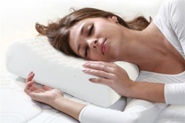 乳膠枕頭為什么不能曬 乳膠枕頭曬太陽后有味還能用嗎 乳膠枕頭為什么不能曬 乳膠枕頭曬太陽后有味還能用嗎