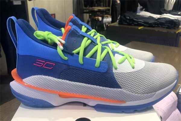 安德瑪庫(kù)里7代和庫(kù)里6代哪個(gè)好 curry7和curry6對(duì)比測(cè)評(píng) 安德瑪庫(kù)里7代和庫(kù)里6代哪個(gè)好 curry7和curry6對(duì)比測(cè)評(píng)