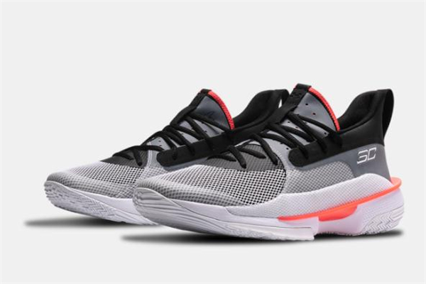 安德瑪庫(kù)里7代和庫(kù)里6代哪個(gè)好 curry7和curry6對(duì)比測(cè)評(píng) 安德瑪庫(kù)里7代和庫(kù)里6代哪個(gè)好 curry7和curry6對(duì)比測(cè)評(píng)