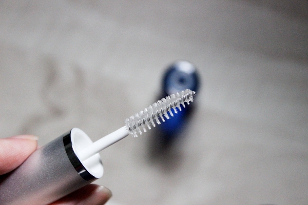 睫毛增長(zhǎng)液有效果嗎 睫毛增長(zhǎng)液有什么危害 睫毛增長(zhǎng)液有效果嗎 睫毛增長(zhǎng)液有什么危害