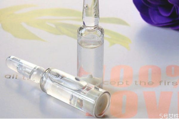 凍干粉能和安瓶一起用嗎 凍干粉和安瓶的區(qū)別 凍干粉能和安瓶一起用嗎 凍干粉和安瓶的區(qū)別