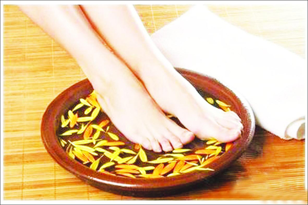 足部需要去角質(zhì)嗎 足部為什么需要去角質(zhì) 足部需要去角質(zhì)嗎 足部為什么需要去角質(zhì)